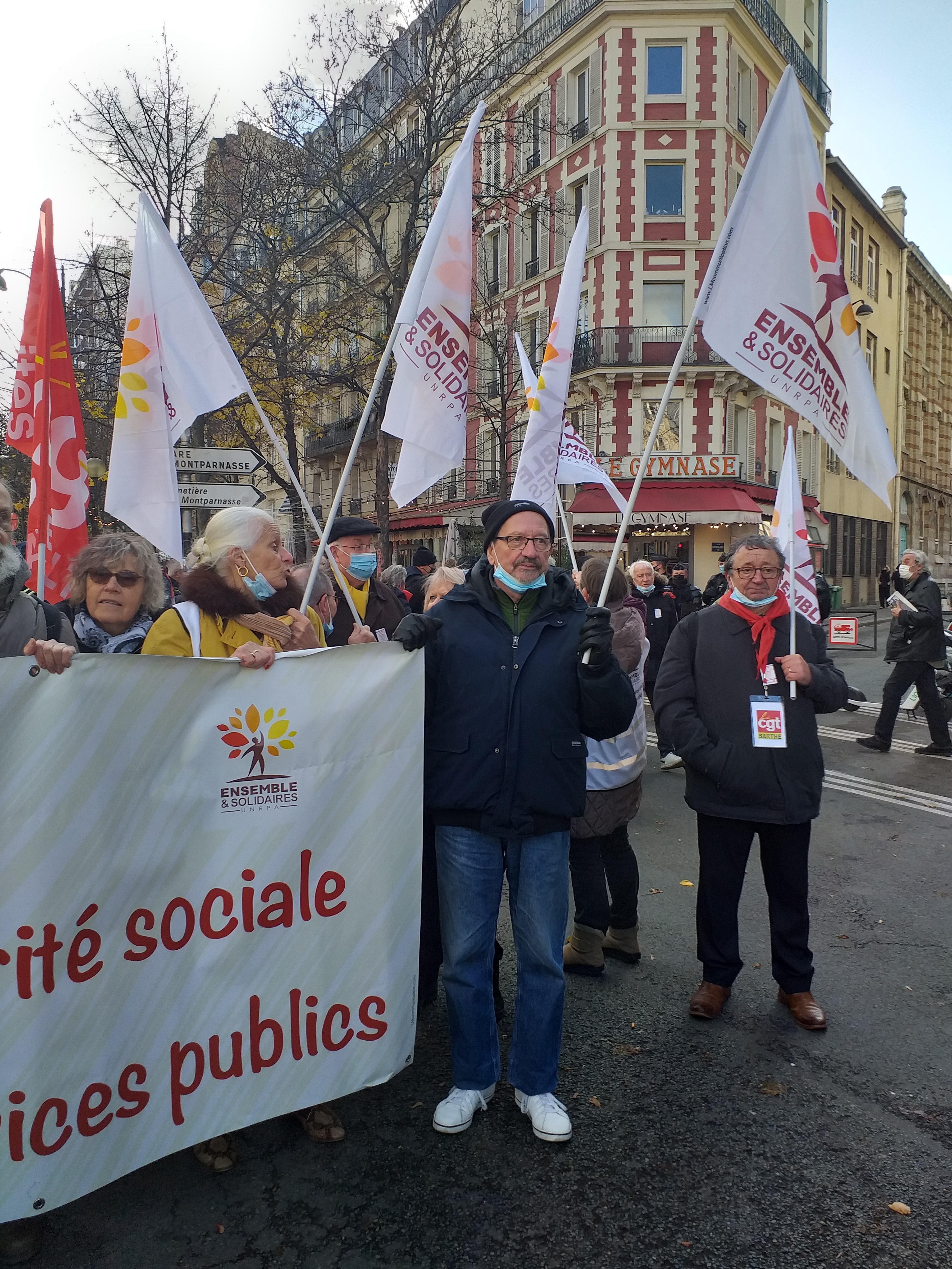 211202bis-RP-photo-manif retraits